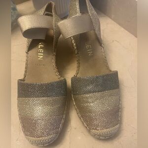 Anne Klein iflex Sparkle wedge